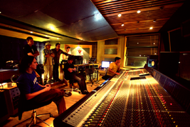 FM at Metropolis Studios 09 Dec 2008